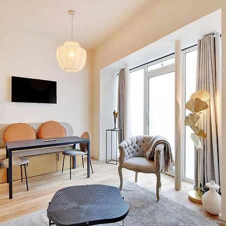 Charming 1-Bedr Parisian Apartment In Vibrant Rue D'Hauteville מראה חיצוני תמונה